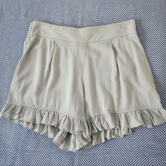 Free People Ruffle Shorts - Picture 1 of 11